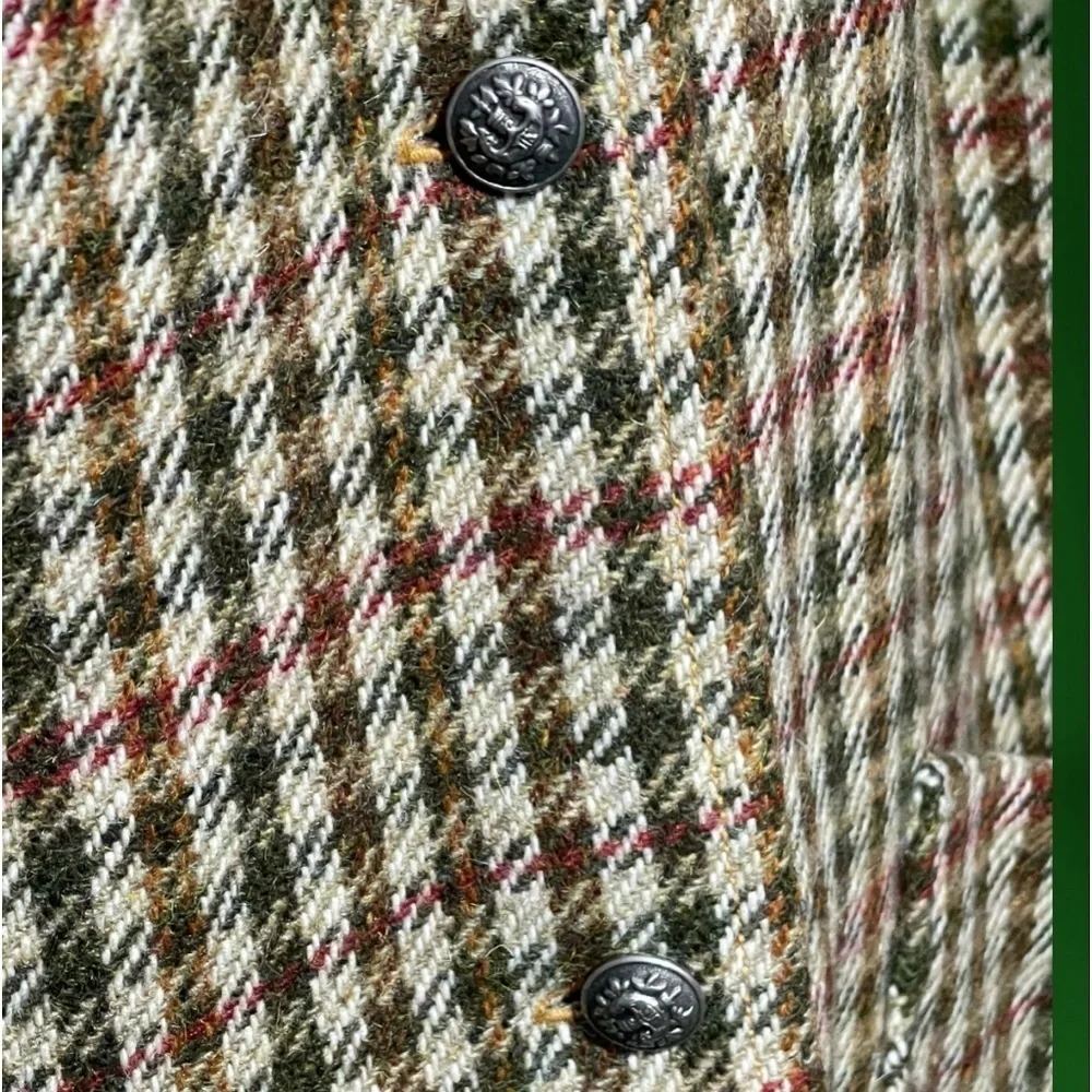 VTG Hooded Golden Quilt Lined Wool Check Cape Ornate Button One Size Heavyweight - Picture 3 of 16